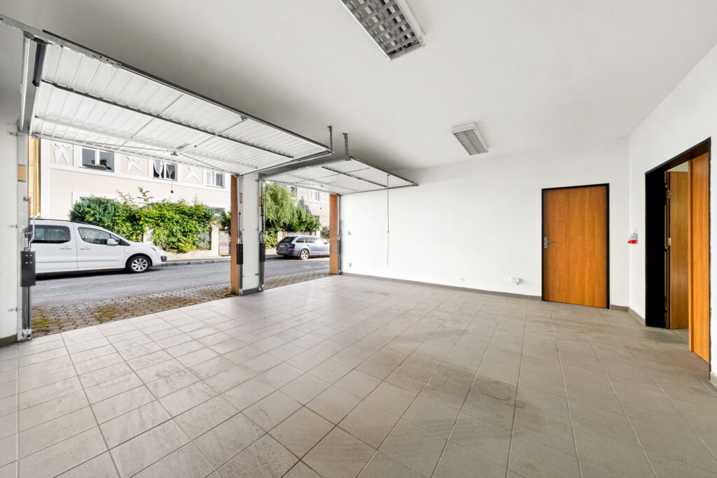 Pronájem skladu 83 m²