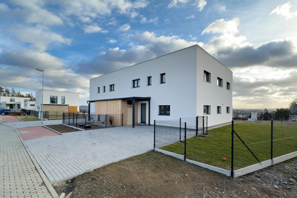 Pronájem novostavby rodinného domu 5+kk, 154 m2