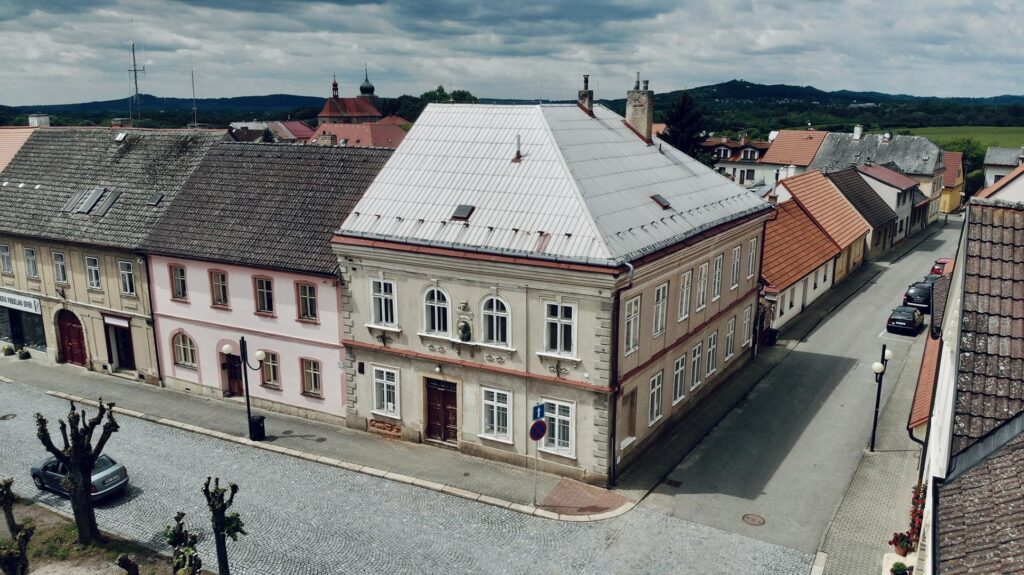 Měšťanský dům na náměstí – Železnice, Náměstí Svobody