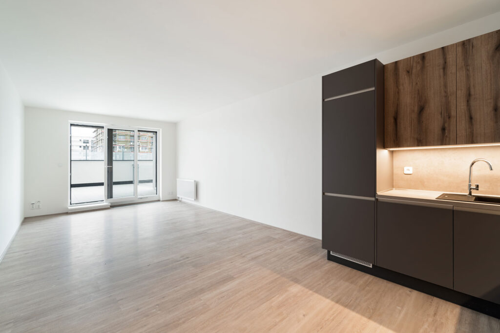 Pronájem luxusního bytu 4+kk, 105 m², s terasou 72 m2 a předzahrádkou 64 m2