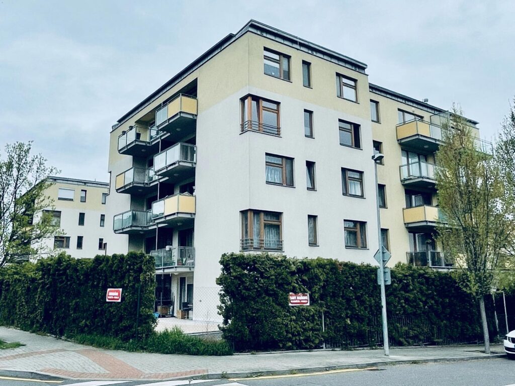 Pronájem bytu 1+kk, 28 m2, balkon 6 m2, Nepelova, Praha – Hloubětín