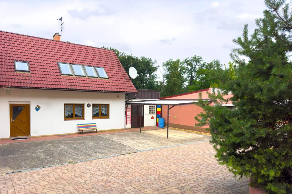 Pronájem rodinného domy, 100 m² – Fr. Šafaříka, Veltrusy